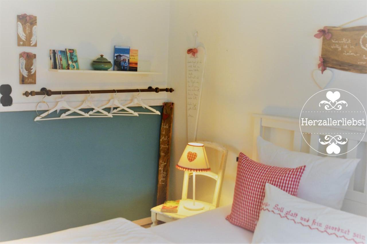 Ferienwohnung Herzallerliebst Бад Лаутерберг Екстериор снимка