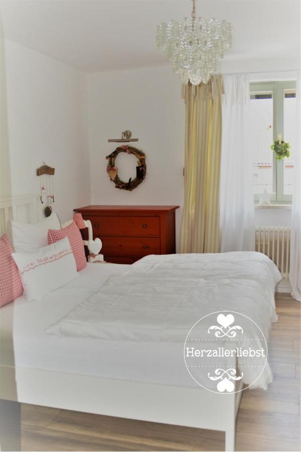 Ferienwohnung Herzallerliebst Бад Лаутерберг Екстериор снимка